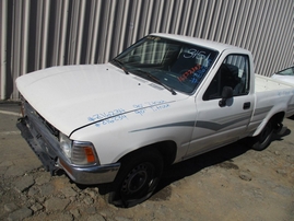 1990 TOYOTA TRUCK DLX WHITE STD CAB 2.4L AT 2WD Z16234